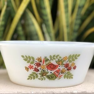 Arcopal French Hen Milk Glass Round Dish Floral Leaves Red Green Vintage 50s 60s